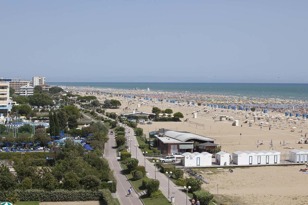 Fiori Villa Bibione Buitenkant foto